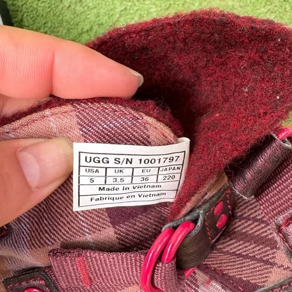 UGG kids Plaid and Burgundy Boots - Picture 7 of 7
